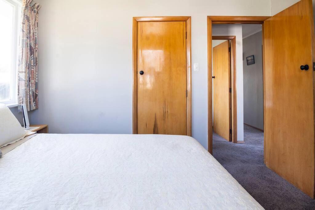 Turangi Home Family Size Таупо Экстерьер фото